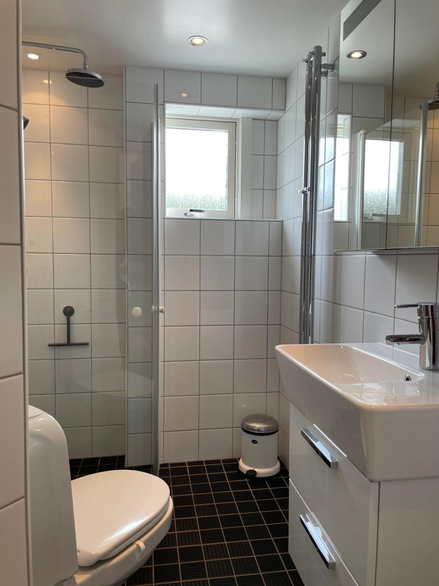 Annies Hus - Very Nice 2 Bedroom Apt Top Floor Strömstad Esterno foto